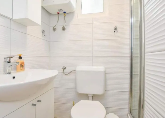 Semesterbostad Mobile Homes Bella 2 *