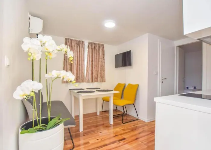 Semesterbostad Mobile Homes Bella 2