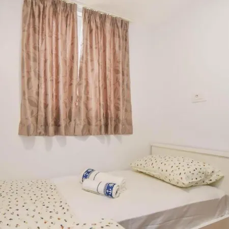 Mobile Homes Bella 2 Vikendica Biograd Na Moru