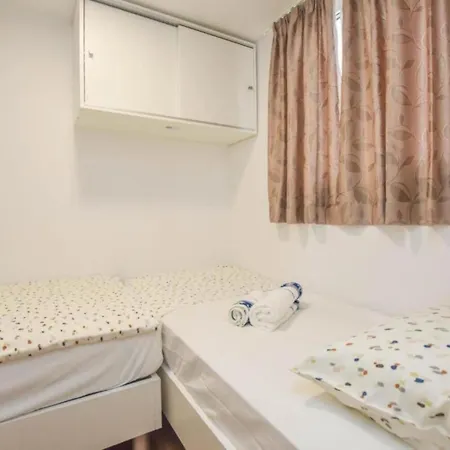 Mobile Homes Bella 2 Biograd Na Moru