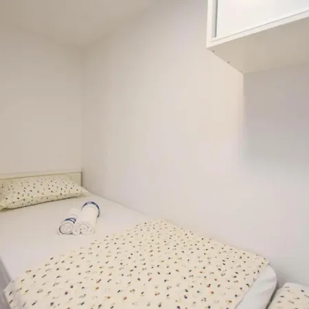 Mobile Homes Bella 2 Дом отдыха *