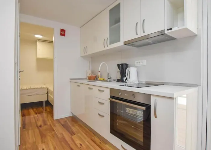 Mobile Homes Bella 2 Ferienhaus *